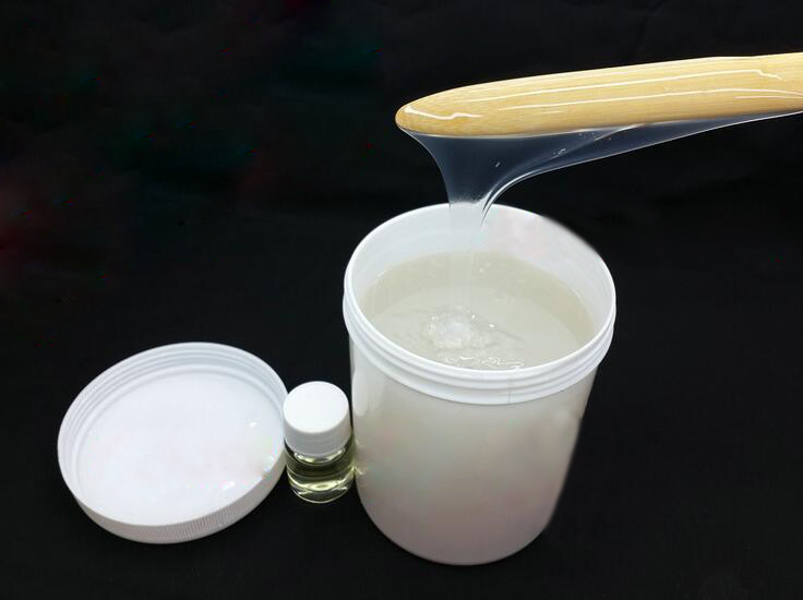 生產(chǎn)高端液態(tài)硅膠制品有什么方法？